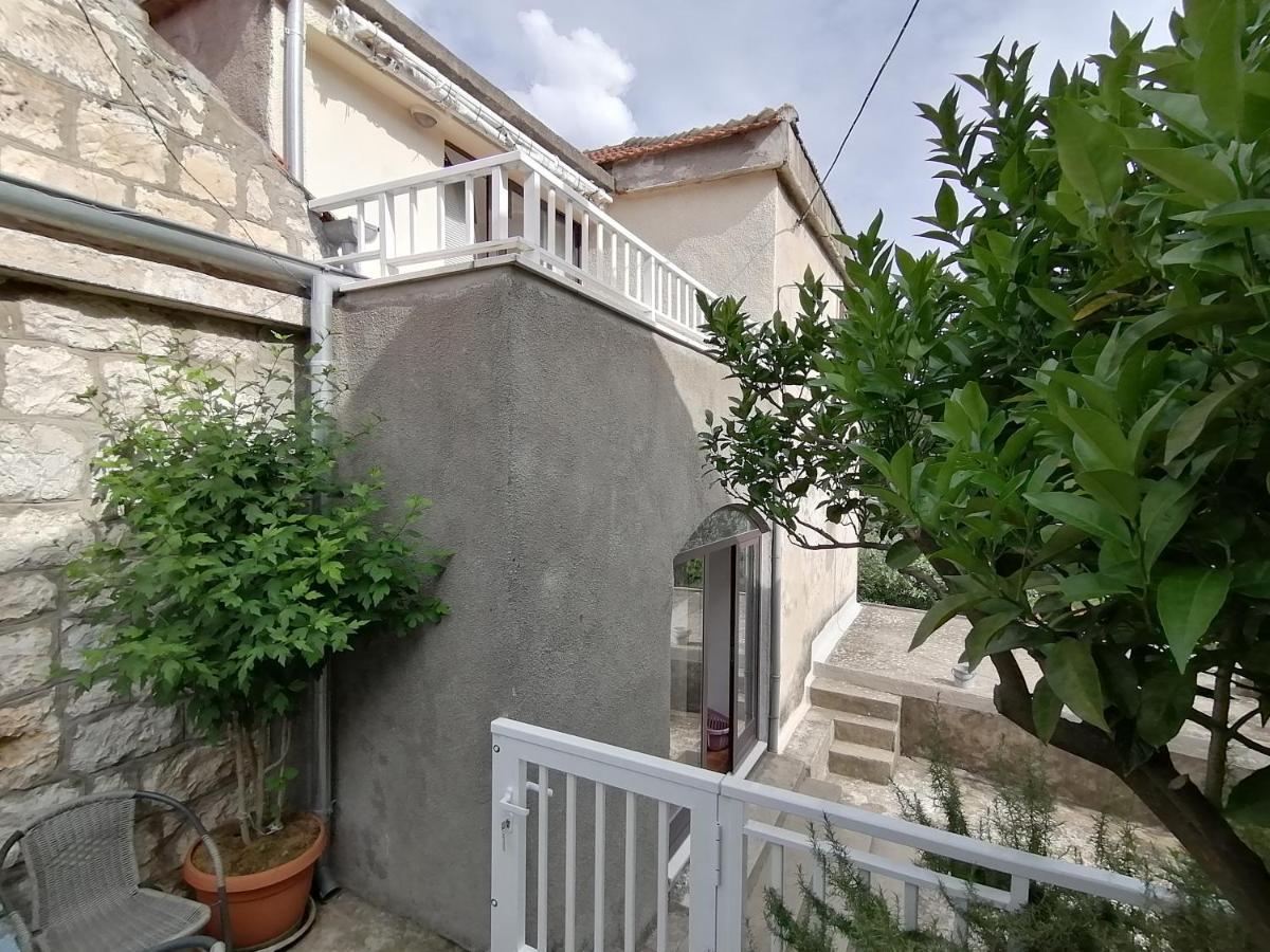 Lana Daire Goveđari Dış mekan fotoğraf